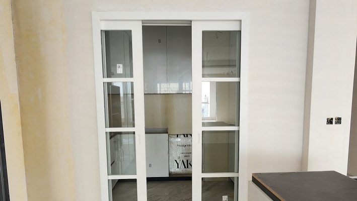 اجرای درب کشویی توکار دو لنگه