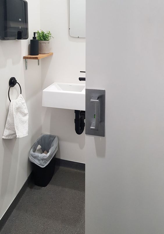 دستگیره قفل دار روکار