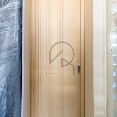 اجرای درب کشویی ریلی پروژه بازسازی مهندس یحیایی واقع در فاز 2 اکباتان