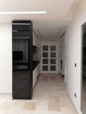 اجرای درب تلسکوپی پروژه خانم مهندس لک واقع در اشرفی اصفهانی